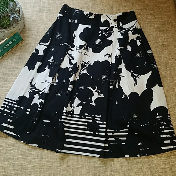 ANTONIO MELANI Dresses & Skirts - Antonio Melani Skirt